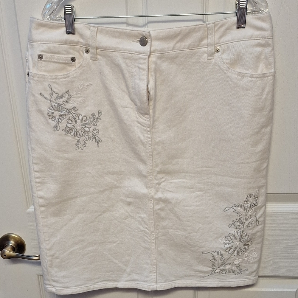 l Loft Elegant White Embroidered Skirt Stretch Size 14